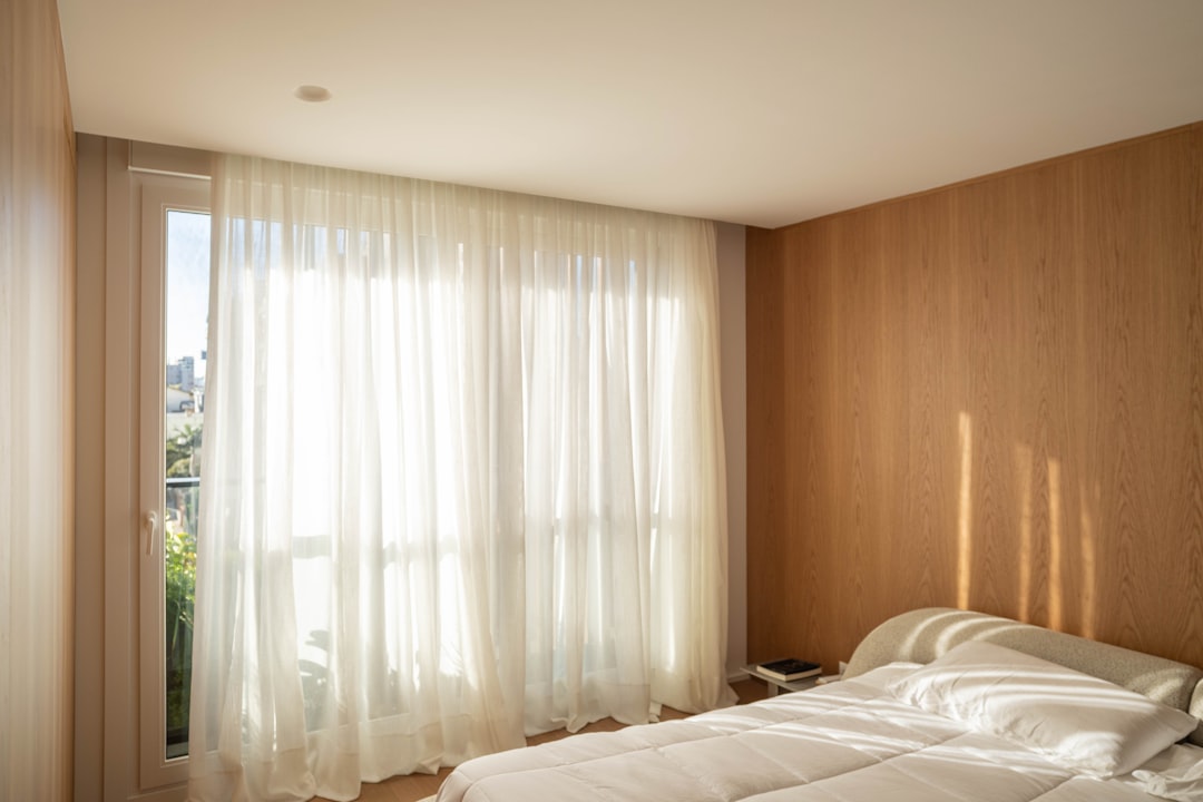 Best Blackout Curtains for Florida Heat — Top Picks for Energy Savings and UV Protection